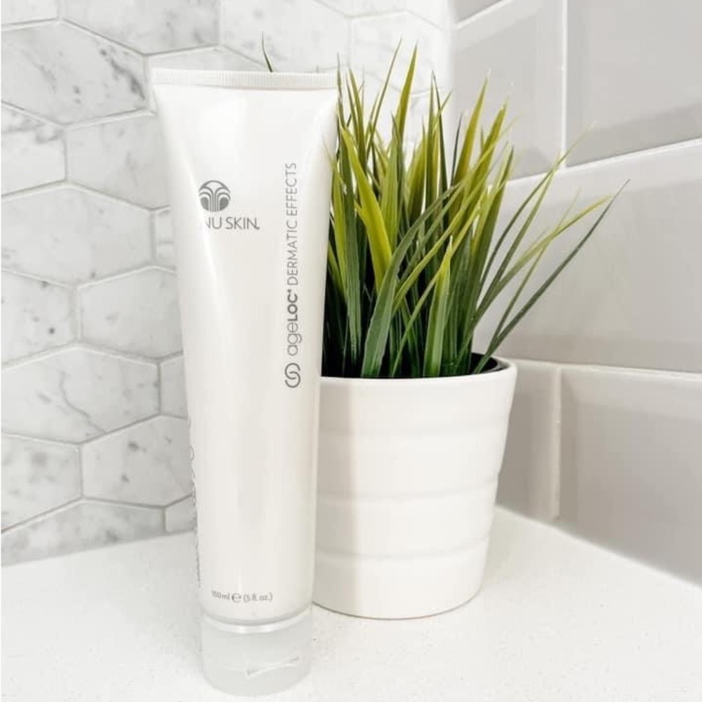 NuSkin Dermatic Effects firming cream